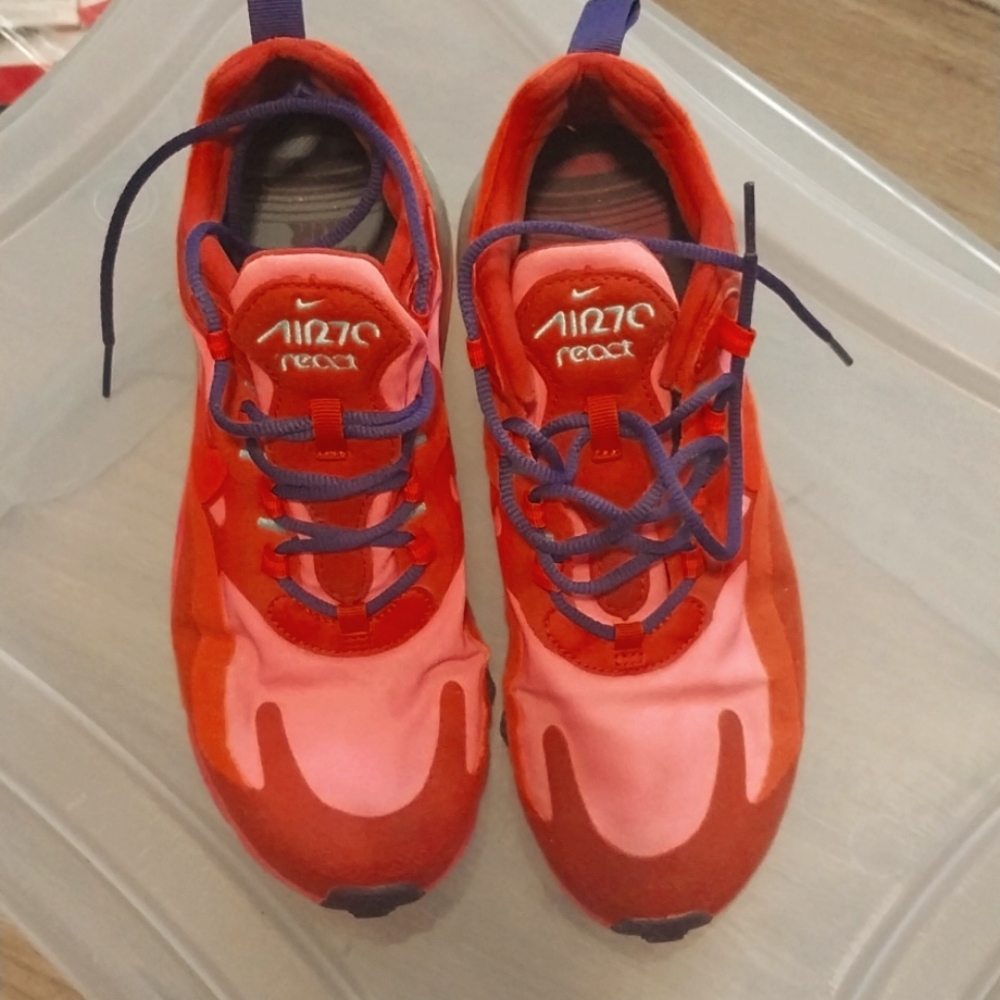 Air 270 reacts